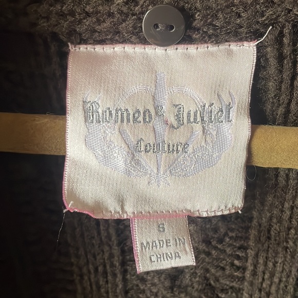 Vintage Romeo & Juliet Couture brown knit button down sweater with belt - Picture 3 of 6